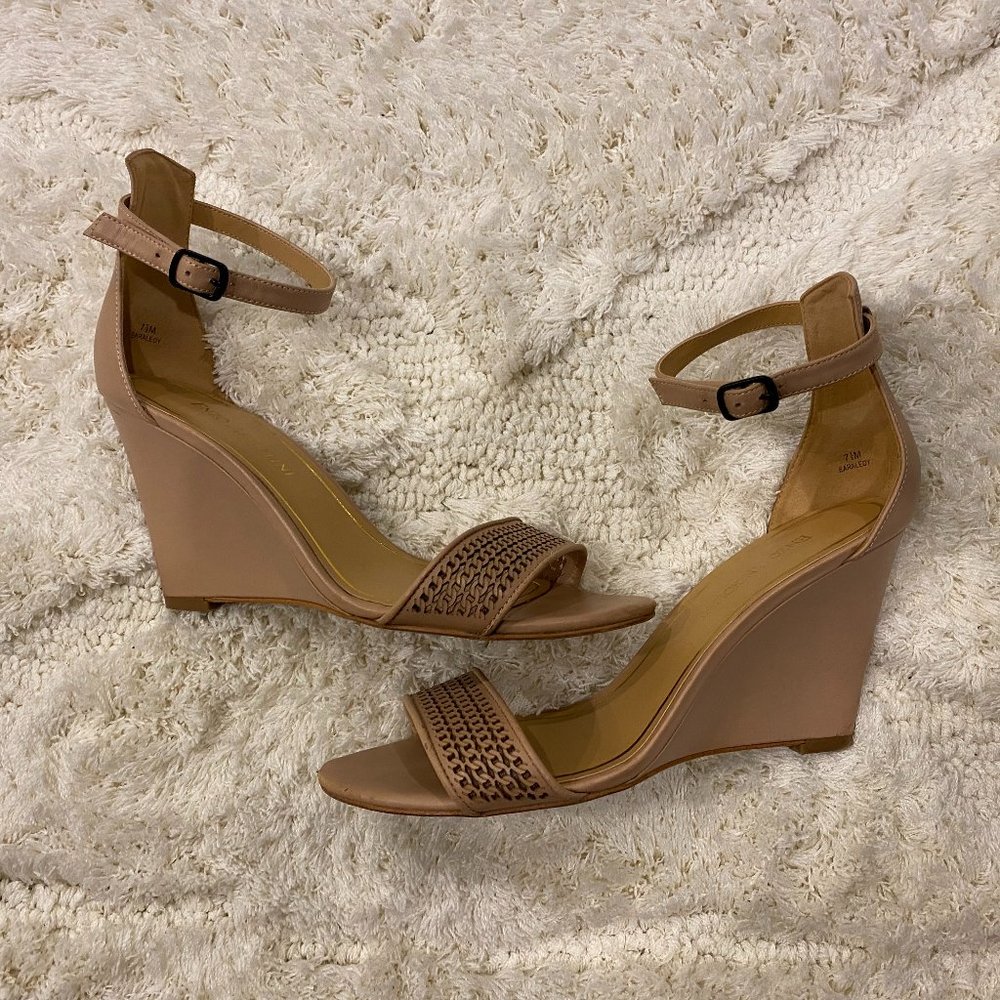 Enzo Angiolini 7.5 Raledy Leather Wedge Natural